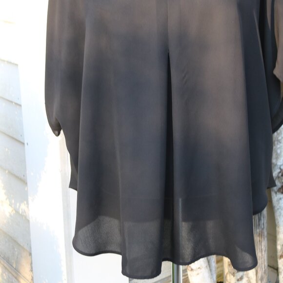 Chico's Black Sheer Georgette Center Pleat Flowy Dolman Sleeve Sz 2 - Picture 2 of 7